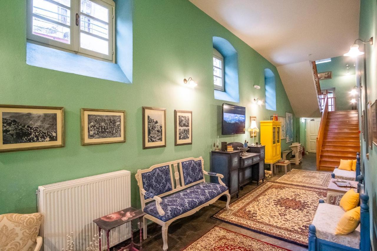 The Old School Boutique Hotel Sirako Dış mekan fotoğraf