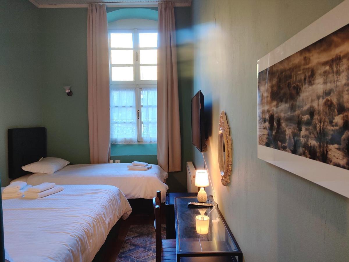 The Old School Boutique Hotel Sirako Dış mekan fotoğraf